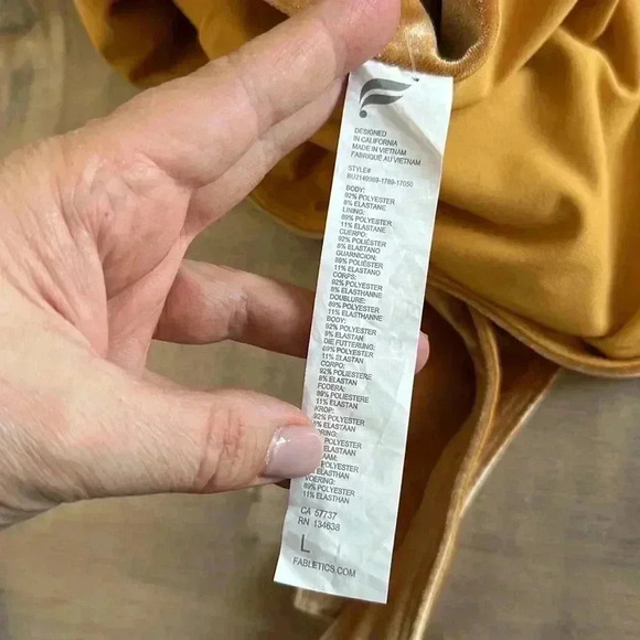 NWT Fabletics Gigi Velour Bodysuit Light Honey Sz L & XL - Picture 11 of 12